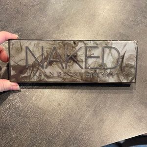 Urban Decay Naked Smokey Palette